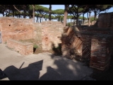 02099 ostia - regio ii - insula viii - domus di apuleio (ii,viii,5) - raum (a''') - ostseite - 01-2024.jpg